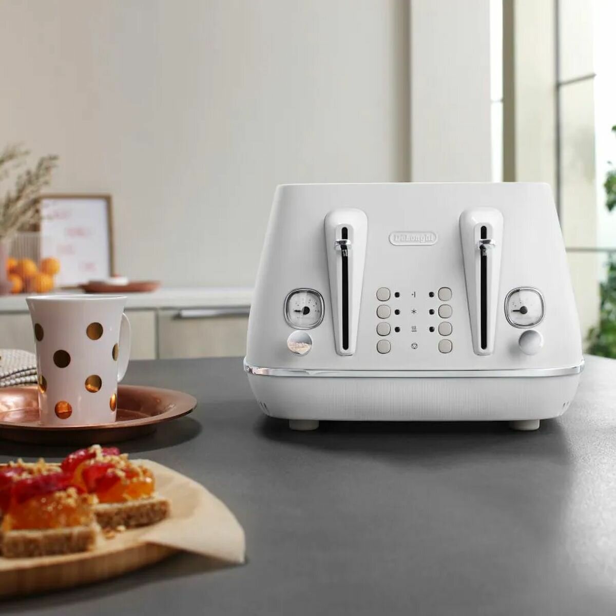Delonghi Distinta & Lattissima Breakfast Pack White EN510WPK hero image
