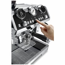 DeLonghi La Specialista Maestro Manual Coffee Machine EC9665M hero image