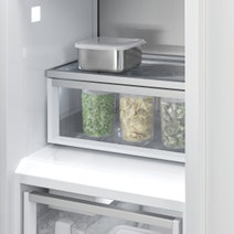 Fisher & Paykel Series 9 303L Integrated Triple Zone Freezer with Ice RS6019F3LJ1 hero image