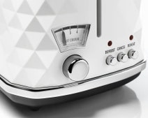 Delonghi KBJ2001WCTJ2003W Brillante Kettle and Brillante Toaster Pack hero image