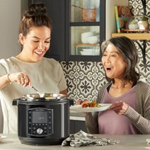 Instant Pot Pro Multi-Cooker 5.7Ltr-Black 112-0127-01-AU hero image