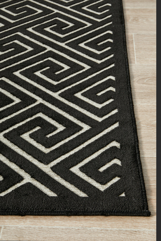 Rug Culture York Oversize Black & Natural Rug 400X300CM - YRK-ALIC-GLD-400X300 hero image