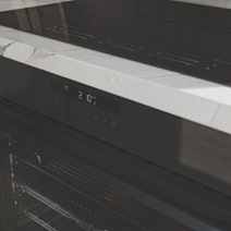 Haier 90cm 600 Series Built-in Pyrolytic Oven Black HWO90S17TPB3 hero image