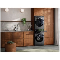 Electrolux 9kg 700 Series Front Load Washing Machine Dark Onyx EWF9043R7SC hero image