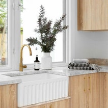 Turner Hastings Novi 75 x 46 Fine Fireclay Single Bowl Butler Sink Gloss White NO75FS hero image