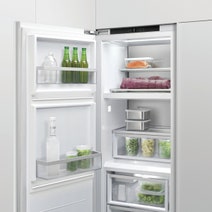 Fisher & Paykel Series 9 303L Integrated Triple Zone Freezer with Ice RS6019F3LJ1 hero image
