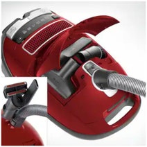 Miele Complete C3 Cat and Dog Bagged Vacuum Cleaner 12396510 hero image
