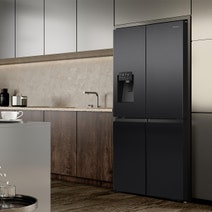 Hisense 585L PureFlat Eclipse Refrigerator Dark Stainless Steel HRCD586TBWB hero image