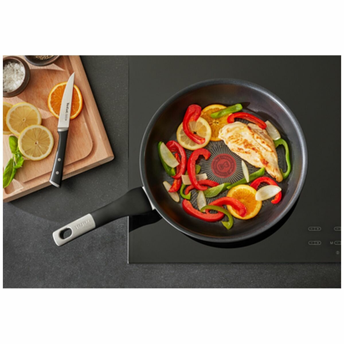 Tefal 28cm Unlimited Non-stick Induction Frypan G2550653 hero image