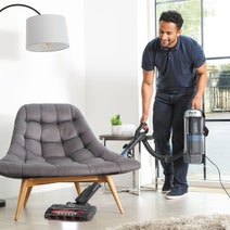 Shark Stratos XL Pet Pro Powered Lift-Away with Odour Neutraliser Technology AZ913 hero image