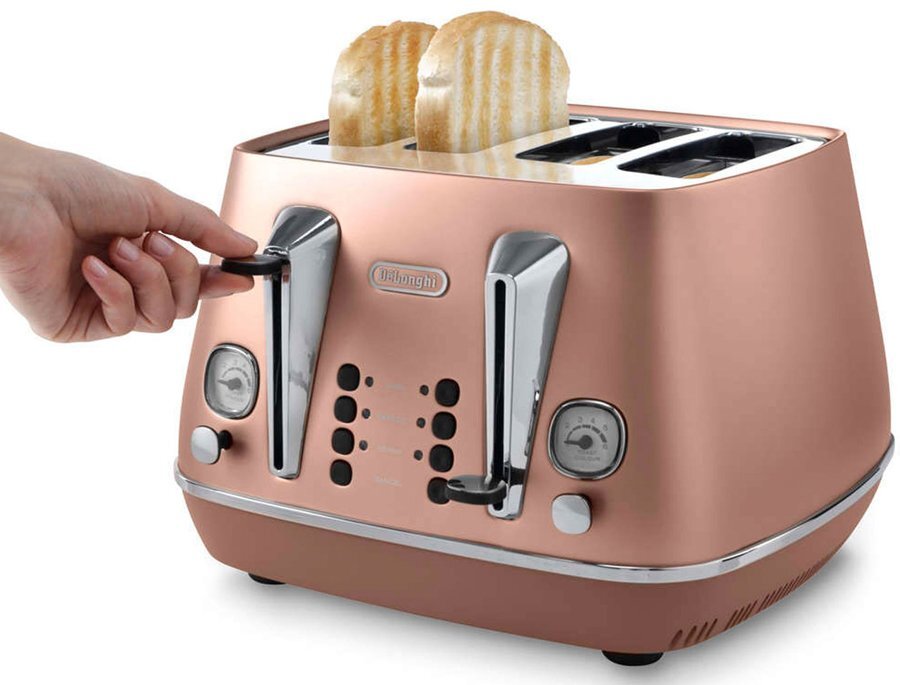 Delonghi KBI2011CPCTI4003CP Distinta Toaster and Distinta Kettle Pack Appliances Online