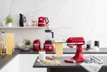 KitchenAid 5KSB8270ACA Pro Line Blender Candy Apple Red hero image