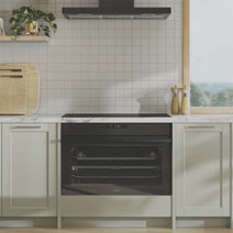 Haier 90cm 600 Series Built-in Pyrolytic Oven Black HWO90S17TPB3 hero image