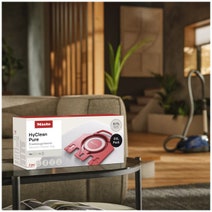 Miele FJM HyClean Pure Vacuum Cleaner Dustbags XXL Pack of 16 12498260 hero image