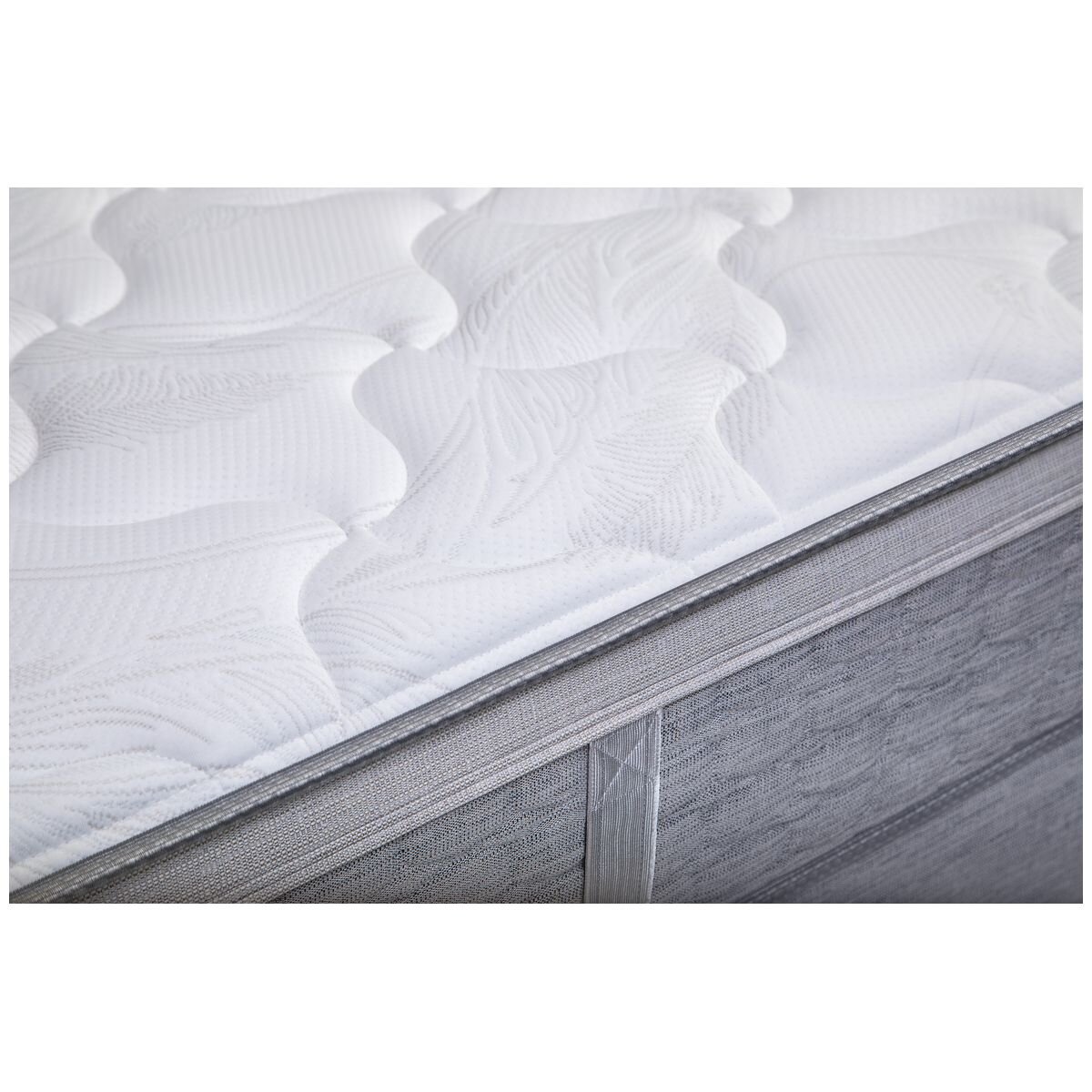 Sealy Laynee Medium Mattress Queen LAY-MED-QUN hero image