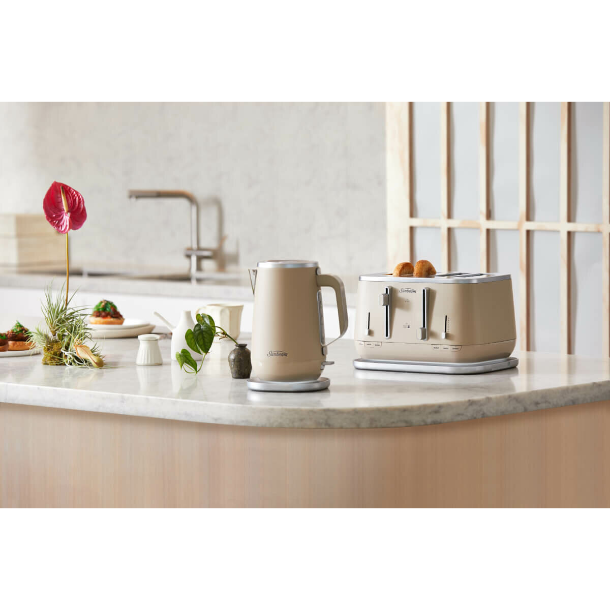 Litre Breville Lustra Kettle Shimmer Cream Shop Breville Kettle