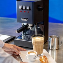Gaggia Classic E24 Coffee Machine Blue RI9481-15 hero image