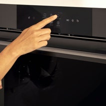 LG Series 9 60cm InstaView Full Steam Oven Matte Black BO609B2BG4 hero image
