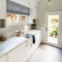 Turner Hastings Patri 60 x 46 Fine Fireclay Single Bowl Butler Sink PA60FS-F hero image
