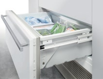 Liebherr 522L Integrated French Door Fridge ECBN6256 hero image