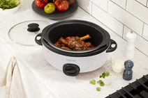 Morphy Richards 6.5L Slow Cooker Vivid White MRSC65WT hero image