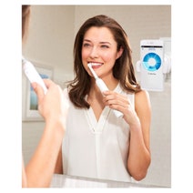 Oral B GEN8000DH Genius 8000 Dual Handle Toothbrush hero image
