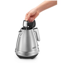 DeLonghi Diadema Kettle Platinum KBV2401M hero image