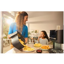 Braun MultiFry 5 Air Fryer HF5073IBK hero image