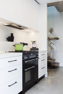 Falcon KCH90DFFBL-CHLPG 90cm Freestanding Dual Fuel Oven/Stove hero image