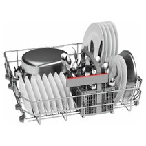 Bosch SMS46GW01A Serie 4 Freestanding Dishwasher hero image