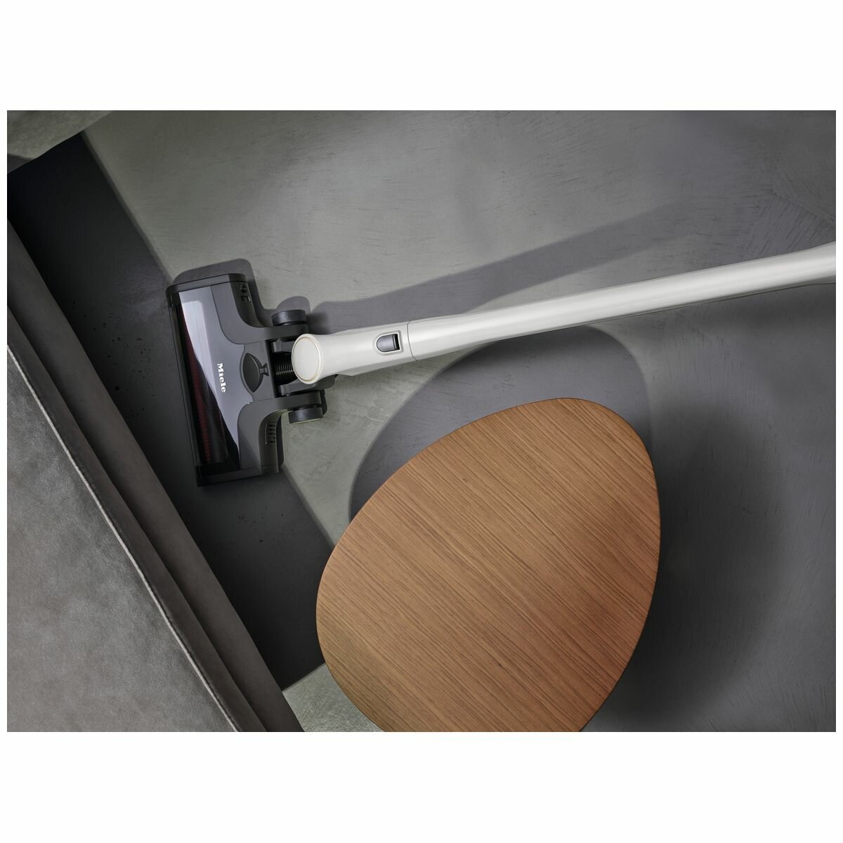 Miele Triflex HX2 Bagless Stick Vacuum 11827130 hero image