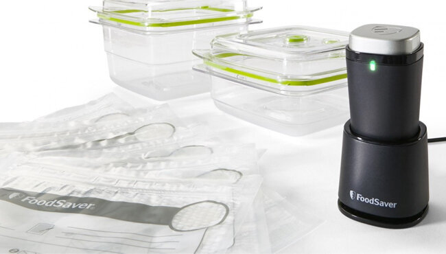 FoodSaver VS1190 Handheld Vacuum Sealer Kit hero image