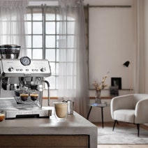 DeLonghi La Specialista Opera Manual Coffee Machine EC9555M hero image