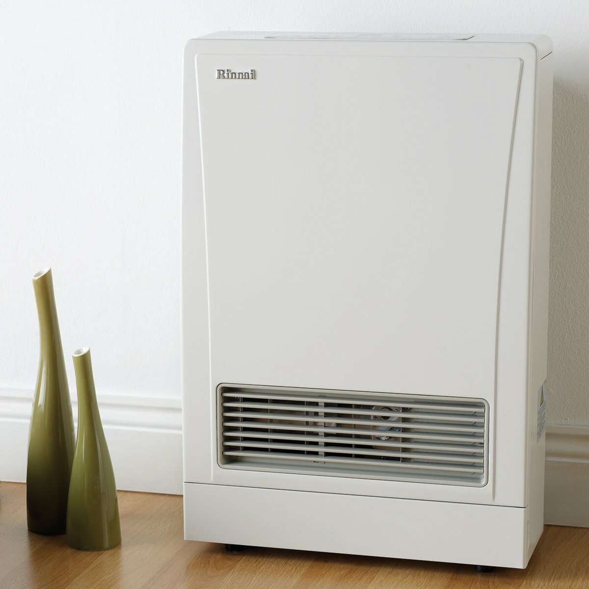 Rinnai EnergySaver Flued Natural Gas Heater K309FTSN hero image
