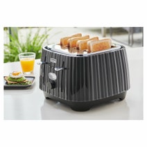 DeLonghi Ballerina 4-Slice Toaster Black CTD4003BK hero image