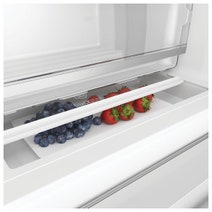 Electrolux 609L UltimateTaste French Door Fridge with Ice and Water Dispenser EQE6870SA hero image
