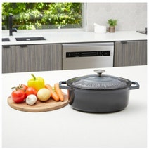 Westinghouse 5L Cast Iron Oval Pot Ombre Grey WHCIPO3002G hero image
