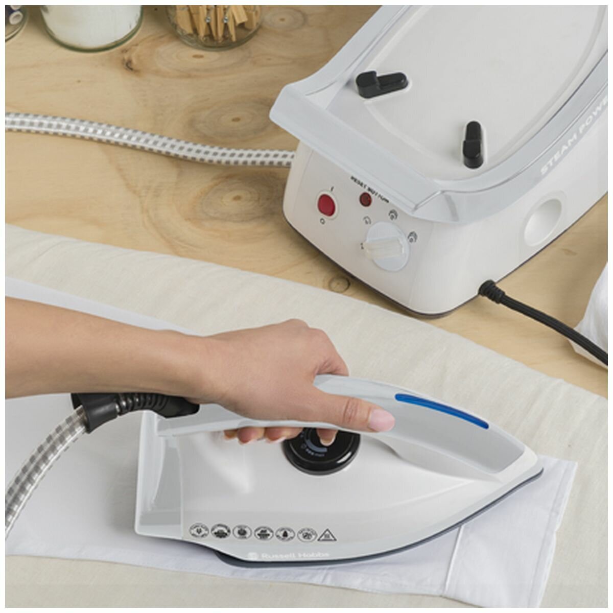 Russell hobbs steam power steam shop station