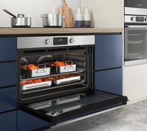 Westinghouse 90cm Stainless Steel Electric Built-In Oven WVE915SC hero image