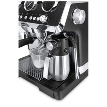 DeLonghi La Specialista Maestro Manual Coffee Machine with Cold Brew Black EC9865BM hero image