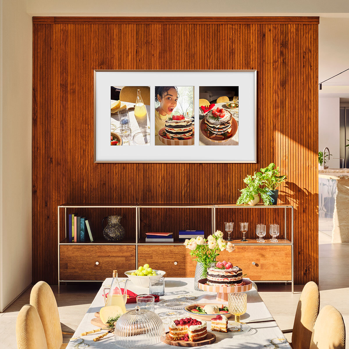 Samsung 43 Inch The Frame QLED 4K Smart TV QA43LS03FAWXXY [2025] hero image
