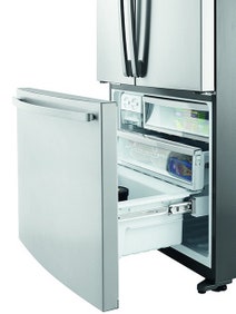 Westinghouse WHE5200WA 520L French Door Fridge hero image