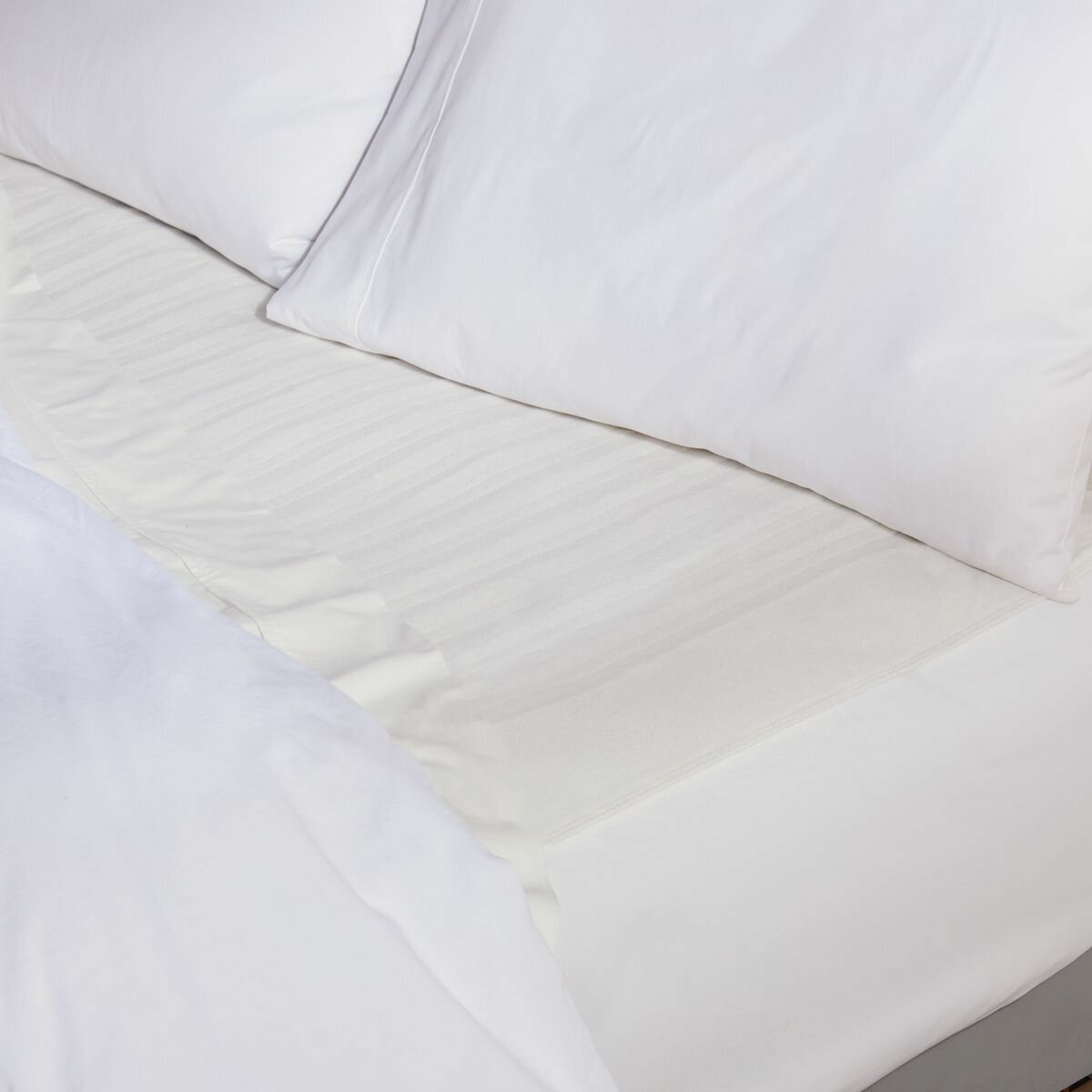 Sunbeam Sleep Perfect Anti Bacterial King Single Heated Electric Blanket BLA6331 hero image