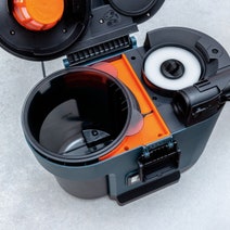 Shark MessMaster Portable Wet/Dry Vacuum VS101 hero image