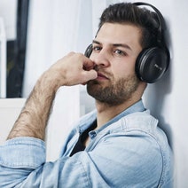 Philips Wireless TV Over-Ear Headphones SHD8850 hero image