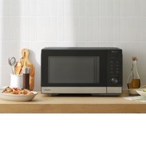 Panasonic 29Ltr 1000-Watt Inverter Microwave Black with Stainless Steel Trim- NN-SD38QSQPQ hero image