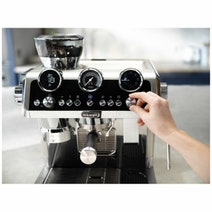 DeLonghi La Specialista Maestro Premium Manual Pump Coffee Machine Metal EC9865M hero image