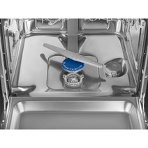 Smeg Diamond Series Built Under Dishwasher Black DWAU615DB3 hero image