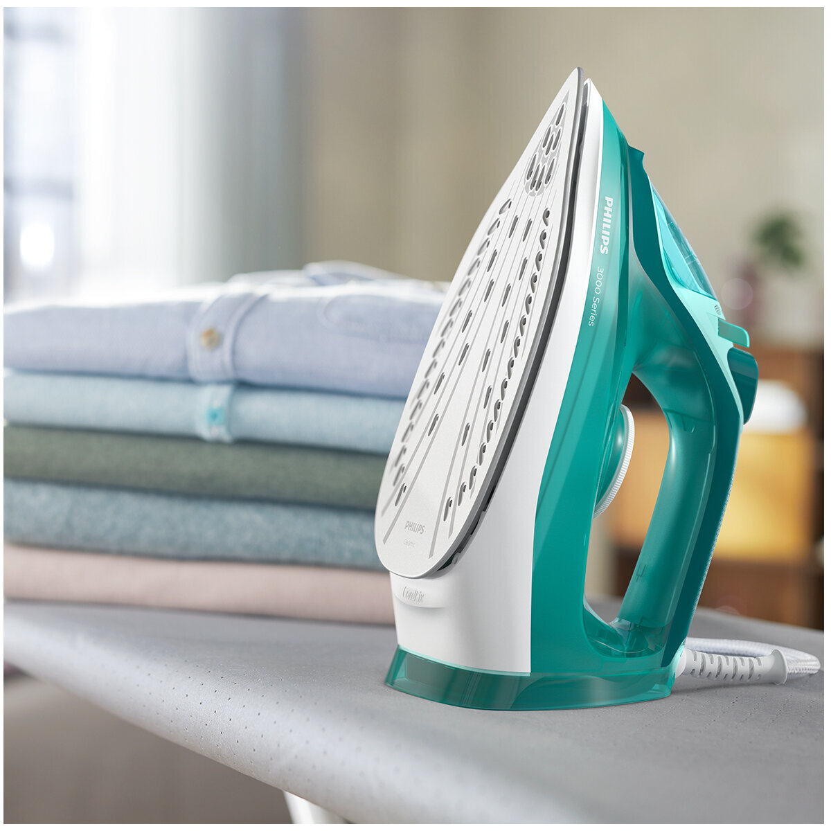 Philips 3000 Series Steam Iron Azure Green DST3030-79 hero image