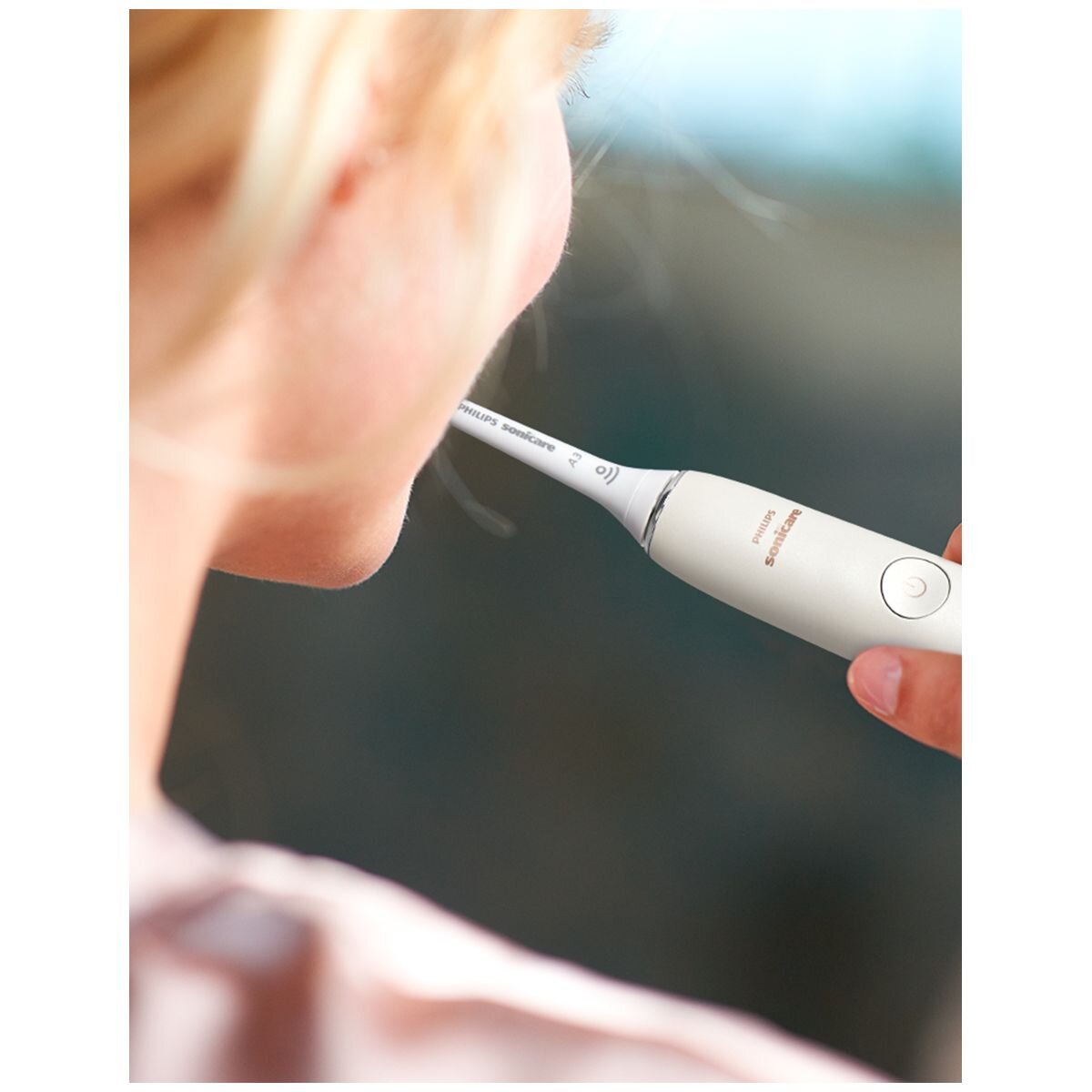 Philips Sonicare DiamondClean 9000 Electric Toothbrush White HX9912-63 hero image
